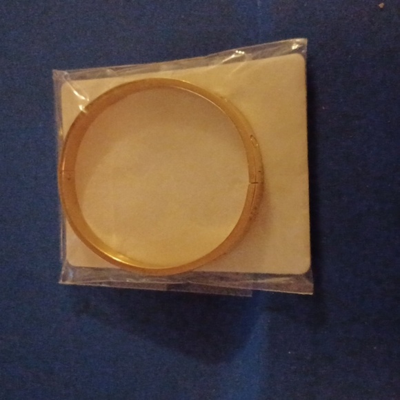 Cute Dainty Bracelets - Picture 2 of 4